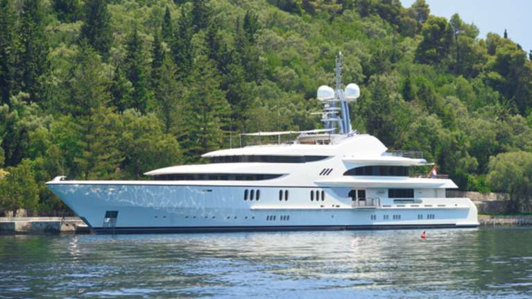 Κυβερνητικό ρουσφέτι στον Σκορπιό για τον Ριμπολόβλεφ