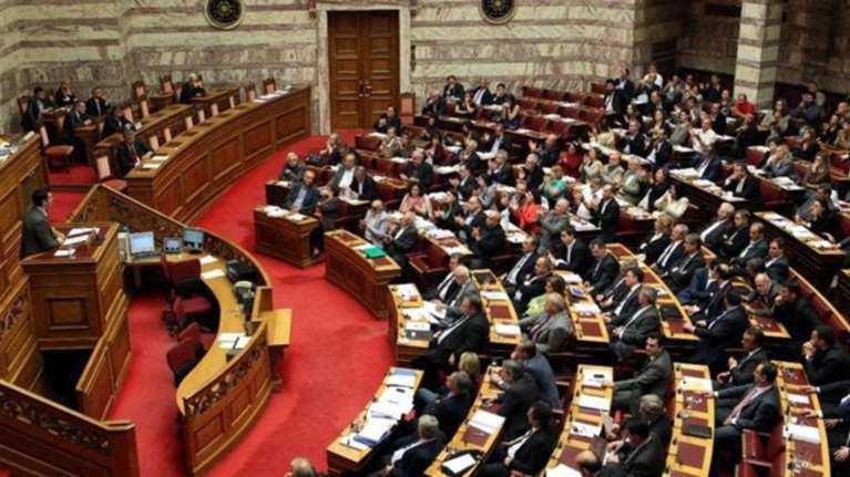 Δείτε live την ψηφοφορία για το ασφαλιστικό - φορολογικό στη Βουλή
