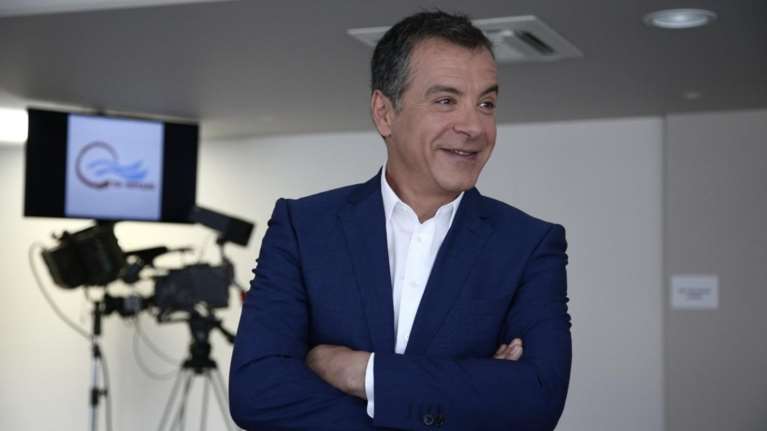 Ο Σταύρος Θεοδωράκης ...easy rider στα Χανιά - δείτε φωτό -