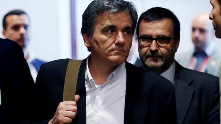 Με προεδρικά διατάγματα τα νέα μέτρα της «κάβας»