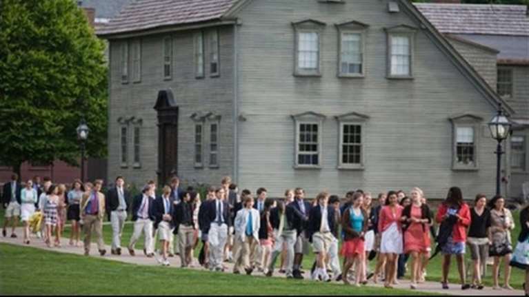 Στο φως εκατοντάδες σεξουαλικές επιθέσεις σε ιδιωτικά σχολεία των ΗΠΑ