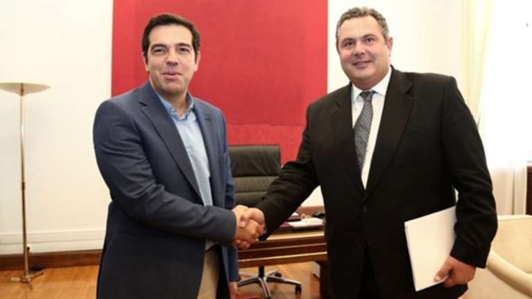 Ο Καμμένος έκανε δώρο γραβάτες στον Τσίπρα