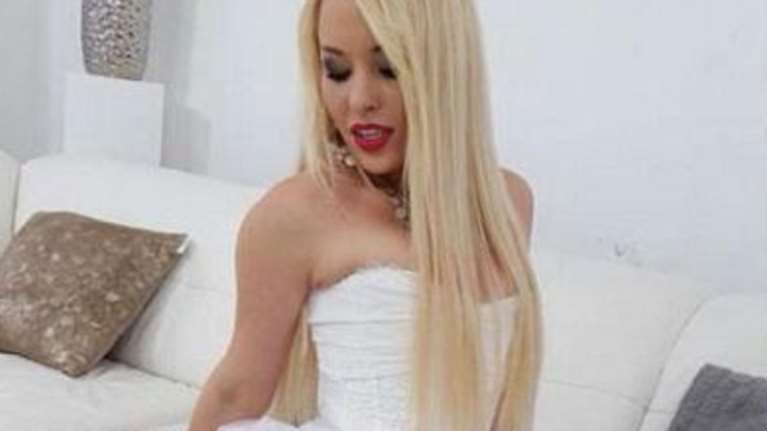 Διάσημη πορνοστάρ δίνει...πριμ στον Ντιλέινι της Λοκομοτίβ