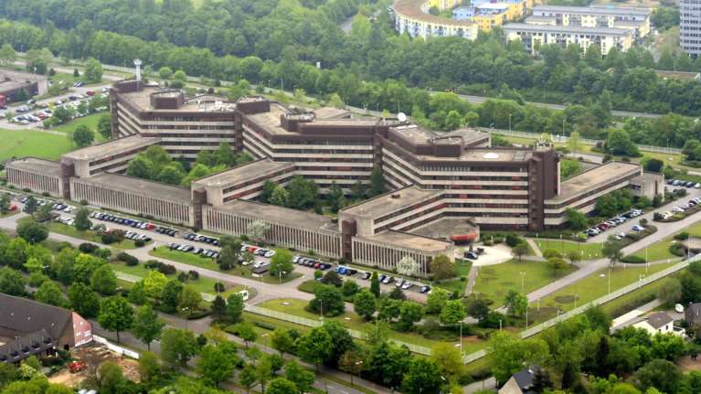 Τρομοκράτες μπήκαν μαζί με πρόσφυγες από την Ελλάδα λένε γερμανικές αρχές