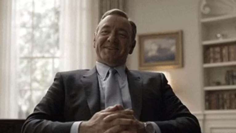 To House of Cards ειρωνεύεται τον Γάλλο πρωθυπουργό για τα εργασιακά