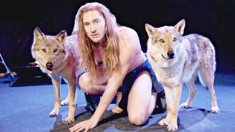 Γυμνός επί σκηνής στον αποψινό ημιτελικό της Eurovision