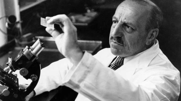 Γεώργιος Παπανικολάου: Ο επιστήμονας που σώζει σήμερα τις γυναίκες