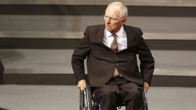 Σόιμπλε: Θα επιβιώνατε μετά το Grexit, όπως εγώ μετά τις σφαίρες