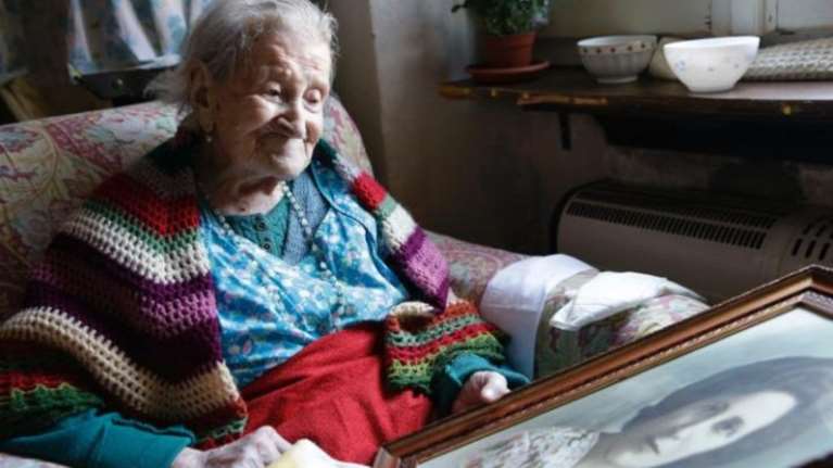 Το μυστικό της μακροζωίας: Τι λέει ο γηραιότερος άνθρωπος στον κόσμο