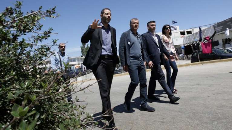 Θεοδωράκης: Το γκέτο του Ελληνικού προσβάλει τη χώρα και τους προσφυγες