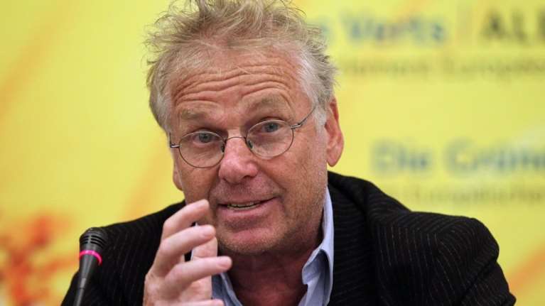 Ν. Κ. Μπεντίτ: Μετά από 25 χρόνια έμαθα ότι έχω κόρη