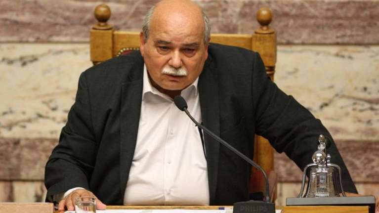 Αποστάσεις Βούτση από Κουρουμπλή για εκλογικό νόμο