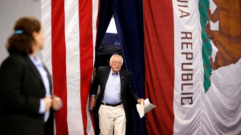 Νίκη του Μπέρνι Σάντερς στο Ορεγκον, η Χίλαρι νίκησε στο Κεντάκι