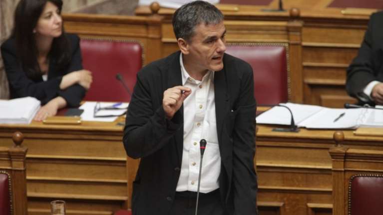 Γκρίνια βουλευτών - «Απολογία» Τσακαλώτου