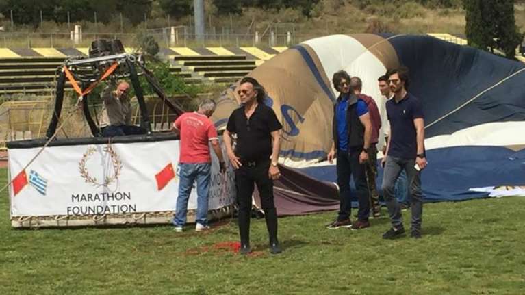 Ο Ηλίας Ψινάκης πετάει για Θεσσαλονίκη με αερόστατο