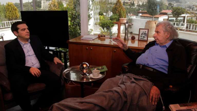 Μίκης Θεοδωράκης: Ειλικρινά λυπάμαι για τον Τσίπρα