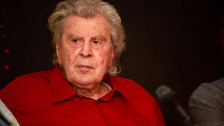 Ξέσπασμα Μίκη: Μας κυβερνά ένα αριστεροδεξιό μόρφωμα μειοψηφίας