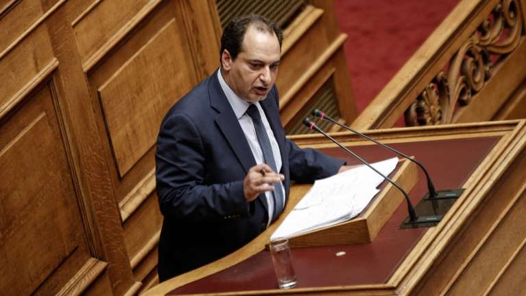 Και ο Σπίρτζης ψηφίζει με «βαριά καρδιά» τα νέα μέτρα