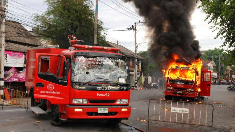 Τραγωδία στην Ταϊλάνδη:17 κορίτσια νεκρά από φωτιά σε κοιτώνα