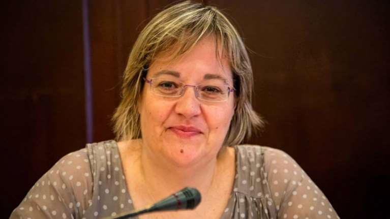 Βασιλική Κατριβάνου: Η «αντάρτισσα» που έκανε άνω-κάτω το Μαξίμου