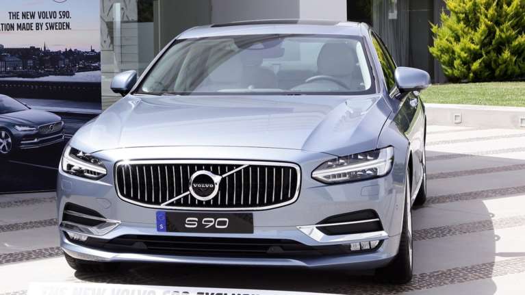 Volvo S90: Γνωριμία με το υψηλόβαθμο management του ελληνικού επιχειρείν