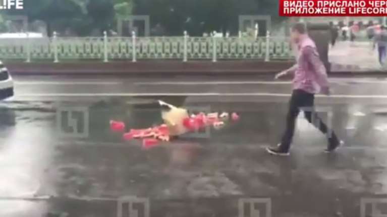 Sex toys προκαλούν κυκλοφοριακό μπλάκ άουτ- VIDEO