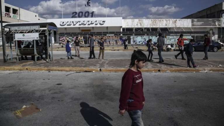 Έρευνες των αρχών για εκπόρνευση ανηλίκων στο Ελληνικό