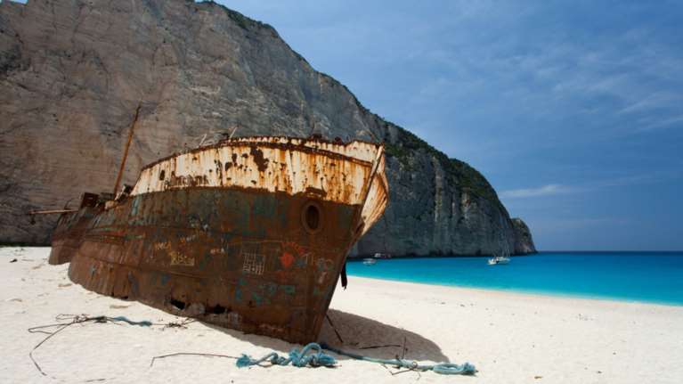 Το «Ναυάγιο» εκπέμπει SOS - Κινδυνεύει να εξαφανιστεί