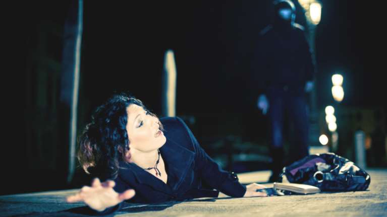 Η μαύρη βίβλος των βιαστών:Από τον Παπαχρόνη μέχρι τον δράκο των ασανσέρ