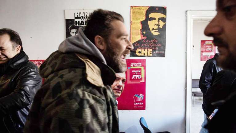 Ποιοί είναι οι νέοι «αγανακτισμένοι» κατά βουλευτών του ΣΥΡΙΖΑ