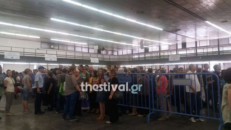 Ένταση και λιποθυμίες σε διανομή τροφίμων στη Θεσ/νίκη