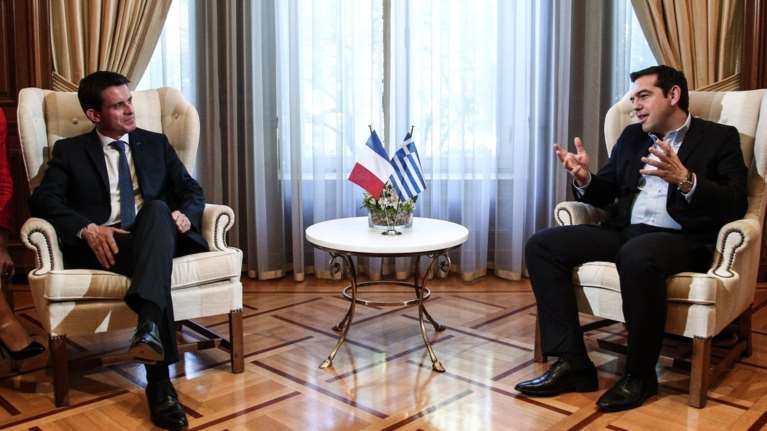 Μανουέλ Βαλς: Η Γαλλία είναι στο πλευρό της Ελλάδας