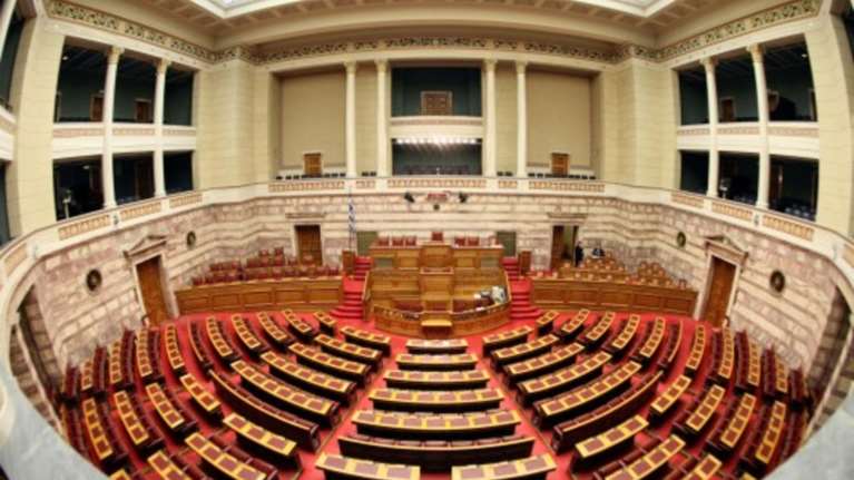 Καταγγελία-σοκ στη Βουλή για γιατρό σύζυγο βουλευτού του ΣΥΡΙΖΑ