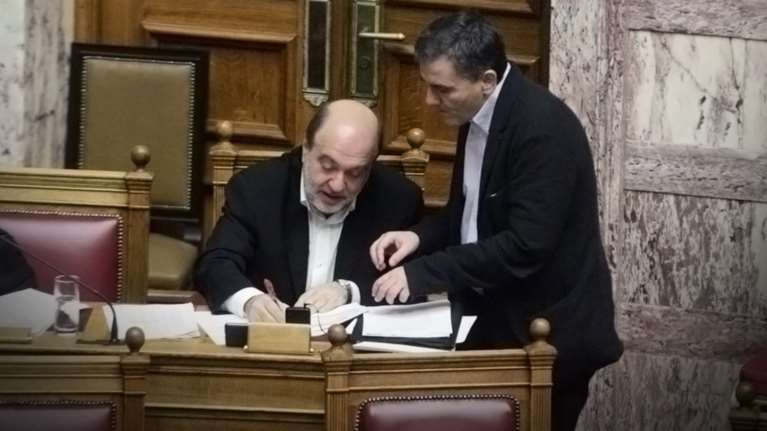 Κίνδυνος black out στα έσοδα από το φόρο των επιχειρήσεων