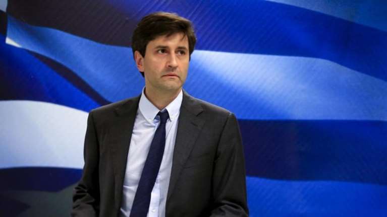 Πως ο πατέρας του Χουλιαράκη εξάρθρωσε σπείρα απατεώνων