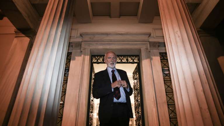 Α.Δεληβορριάς:Ο εκρηκτικός πρώην διευθυντής του Μπενάκη, έγινε Ακαδημαϊκός