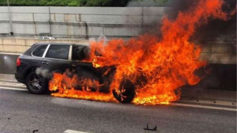 Θρίλερ με τροχαίο: Εξετάζεται αν το θύμα είναι γνωστός εκδότης