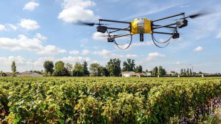 Χρήση drones για τον εντοπισμό των αυθαιρέτων προανήγγειλε ο Τσιρώνης