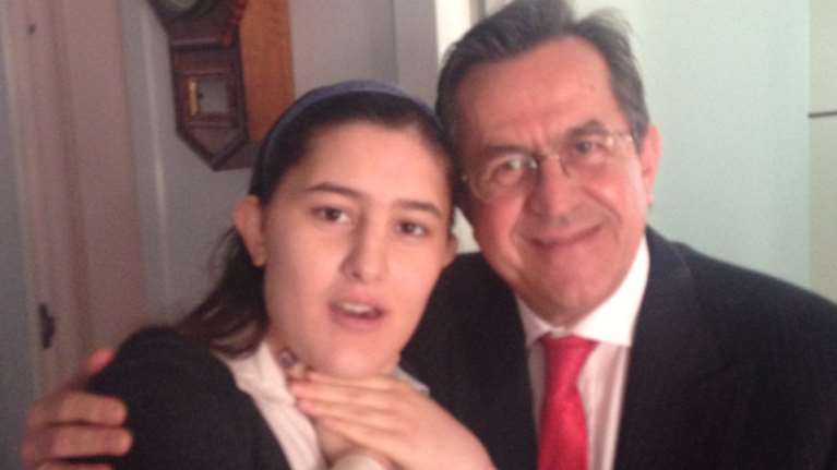Σε ποιους έδωσε «φως» η κόρη του Νικολόπουλου