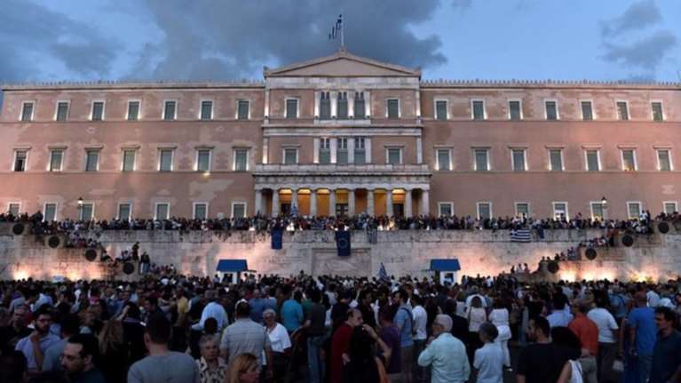 To κίνημα του «Παραιτηθείτε» που τρομάζει κυβέρνηση-ΣΥΡΙΖΑ