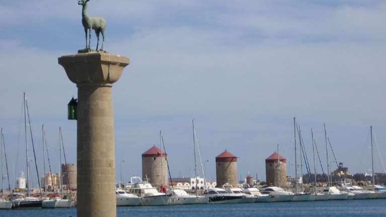 Τουρίστριες στη Ρόδο βιάστηκαν από ομοεθνείς τους