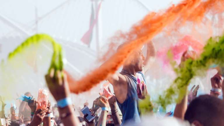 Χρώματα,ήχοι, νιάτα πλημμύρισαν την αγορά του ΟΑΚΑ στο Colour Day FestIval