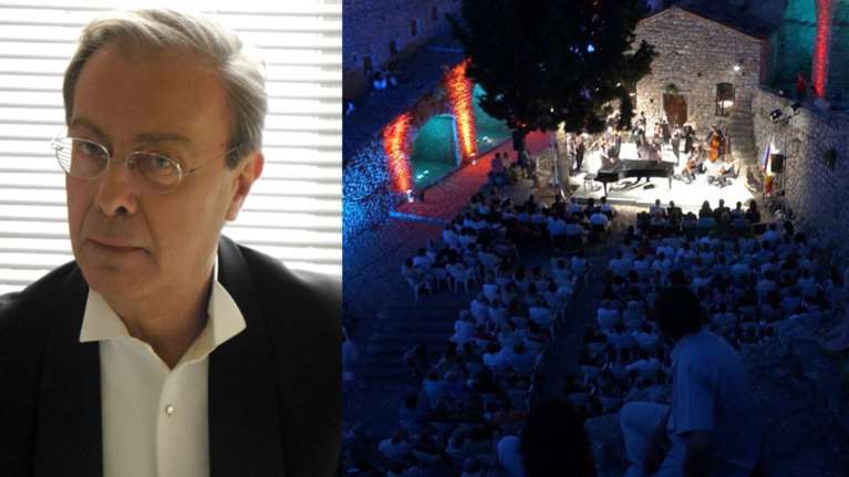 Ο "αθόρυβος" Γιάννης Βακαρέλης μιλά στο The TOC για το Φεστιβάλ Ναυπλίου