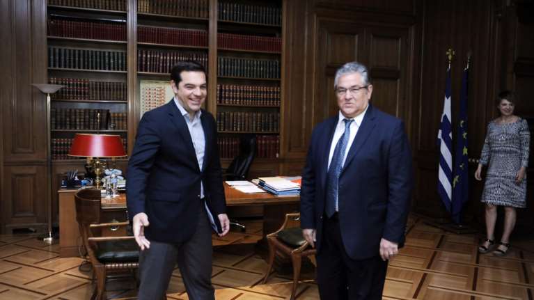 Κουτσούμπας σε Τσίπρα: Δευτερεύων ο εκλογικός, τι θα κάνεις στα εργασιακά;