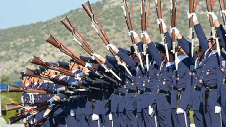 Τι λέει το ΓΕΣ για το «καψόνι» στην Σχολή Ευελπίδων