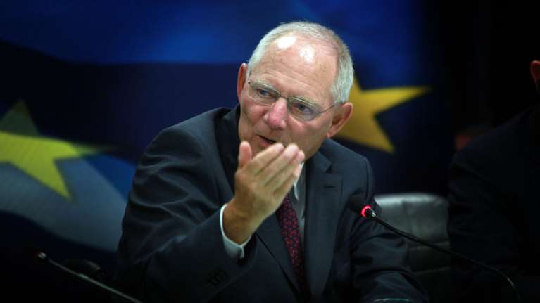 Σόιμπλε: Ξεκάθαρη η διαδικασία εξόδου, να εφαρμοστεί