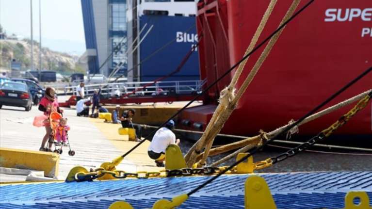 Αναστέλλεται η απεργία σε ΟΛΠ και ΟΛΘ