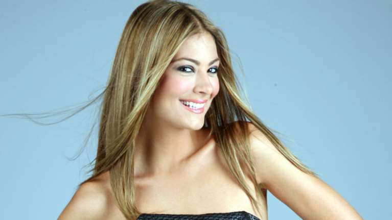 Η πρώτη φωτό της Καμπούρη με το κοριτσάκι της. Τι όνομα θα του δώσει;