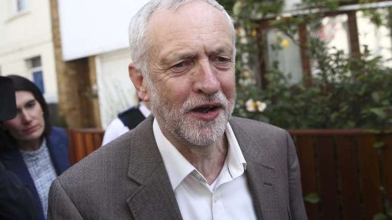 Εξέγερση των Εργατικών: Το 80% δεν θέλει τον Κόρμπιν