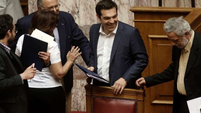 Πονοκέφαλος στο Μαξίμου για τους «απρόθυμους» υπουργούς